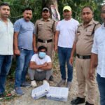 8 देशी तमंचों और 10 कारतूस के साथ हथियार तस्कर गिरफ्तार