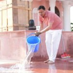 मुख्यमंत्री धामी ने माता पूर्णागिरि मंदिर में किया श्रमदान, स्वच्छता का दिया संदेश