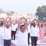 स्वस्थ जीवन का आधार है योग : दीपक बाली