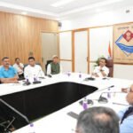 चम्पावत की सीएम घोषणाओं पर प्रमुख सचिव की समीक्षा, समयबद्ध क्रियान्वयन के दिए निर्देश