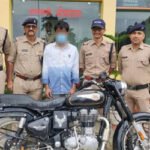 48 घंटे में बुलेट चोरी का खुलासा, भीमताल पुलिस ने आरोपी को बाइक समेत किया गिरफ्तार