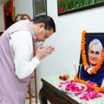 सीएम धामी ने अटल बिहारी वाजपेयी को दी श्रद्धांजलि, किया नमन