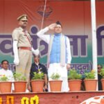 धामी ने परेड ग्राउंड में फहराया तिरंगा, स्वतंत्रता दिवस पर किए 7 बड़े ऐलान