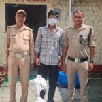 शराब तस्करी पर मुखानी पुलिस का शिकंजा, 65 टेट्रा पैक के साथ 23 वर्षीय युवक दबोचा