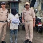 कमरे से मोबाइल चोरी हुआ, जांच में खुला बड़ा राज; युवक के पास मिले 10 फोन