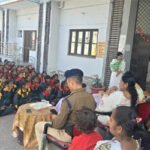 गदरपुर में पुलिस ने विद्यार्थियों को साइबर ठगी से बचने के बताए तरीके, इन गलतियों से रहें सावधान
